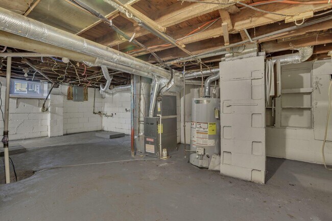 Building Photo - 86 Wilwood Ave