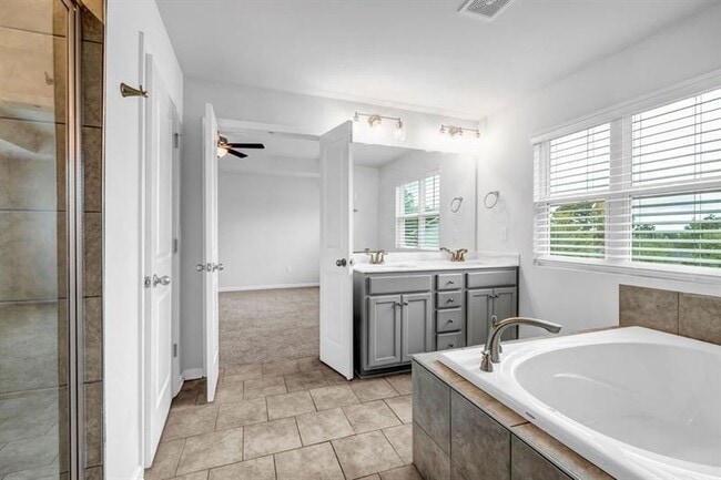 Building Photo - 4591 Grenadine Cir