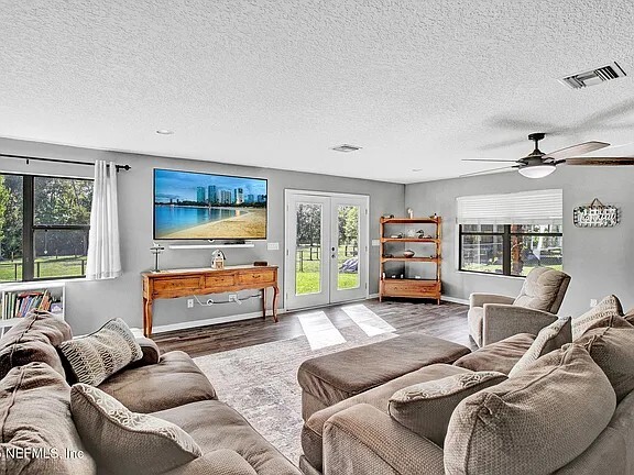 Building Photo - 120 Wippletree Ct