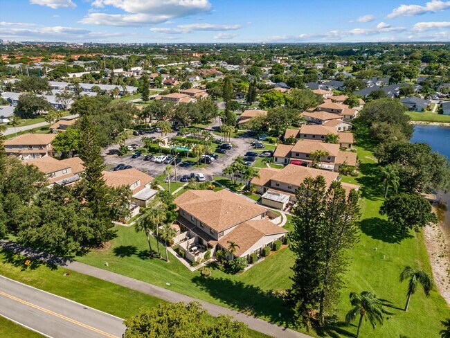 Building Photo - 4451 Willow Pond Rd