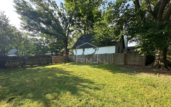 Building Photo - 7089 Cobblestone Dr
