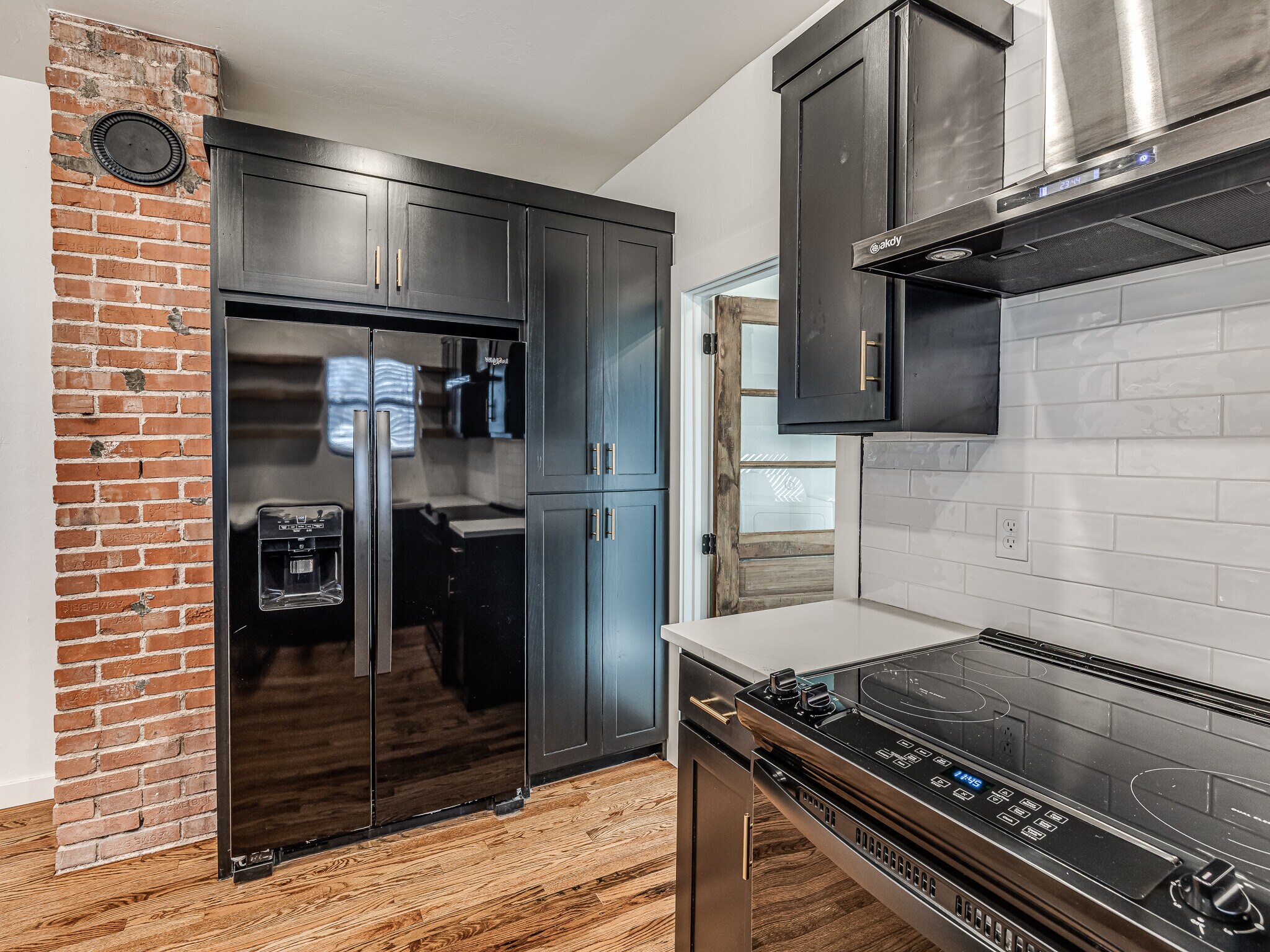 Building Photo - 3215 N Francis Ave