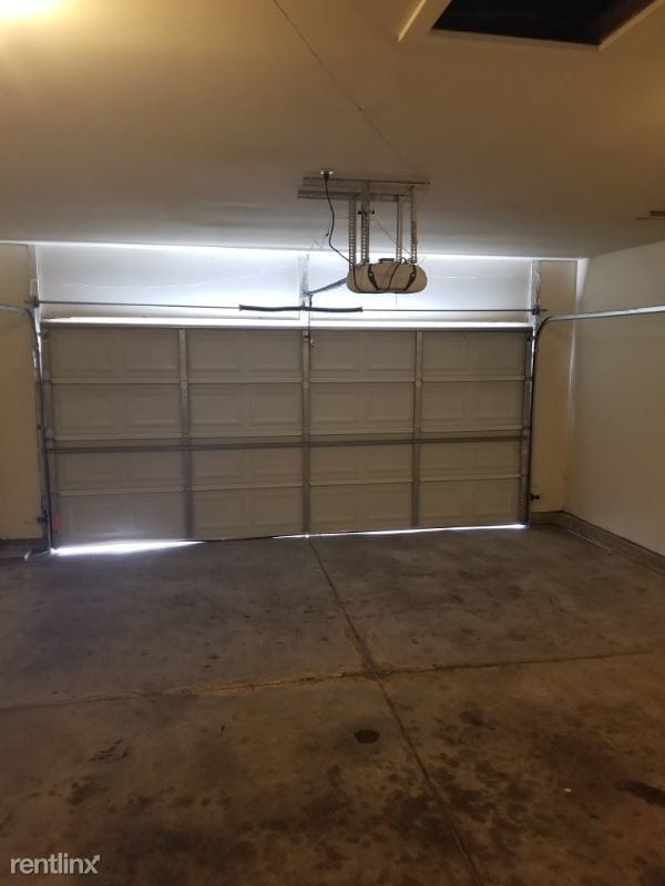 Building Photo - 3 br, 2 bath Townhome - 3139 BUNKERHILL