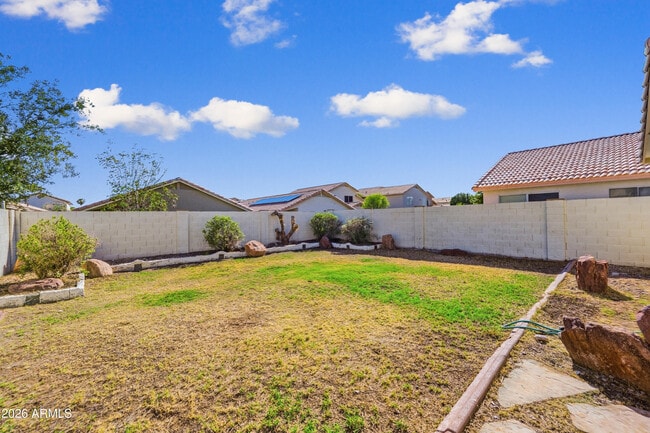 Building Photo - 5011 W Kristal Way