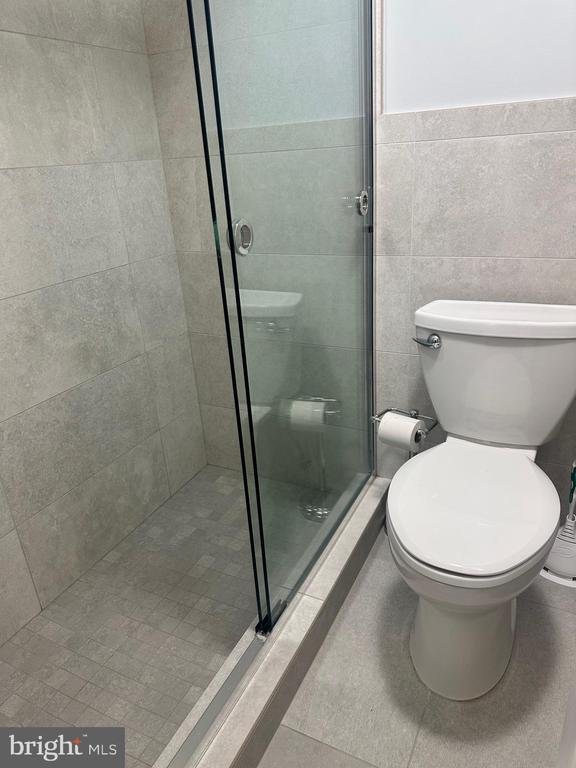 Building Photo - 8315 N Brook Ln