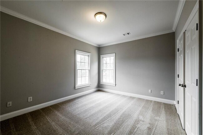 Building Photo - 775 Cooper Farm Way