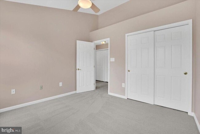 Building Photo - 47698 Loweland Terrace