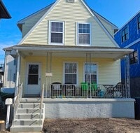 Building Photo - 9604 Ventnor Ave