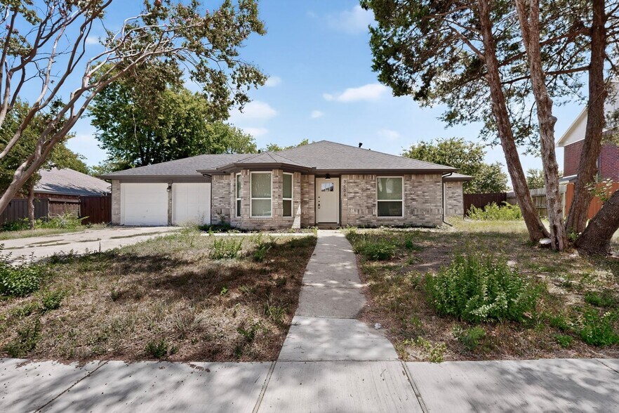 Building Photo - 3604 Lily Ln