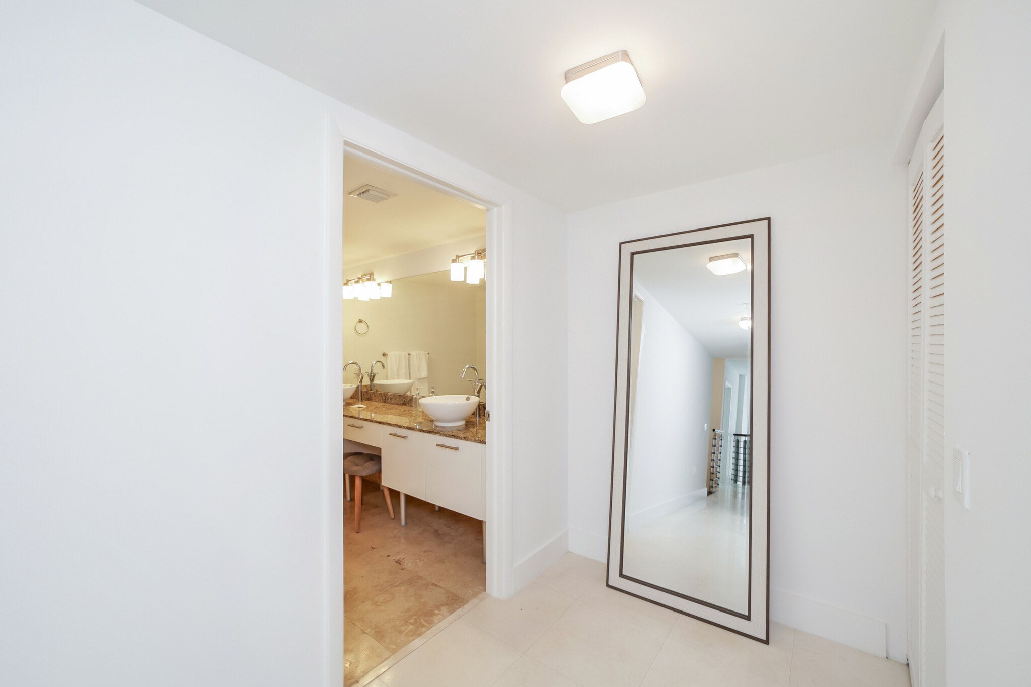 Building Photo - 31 SE 5th St