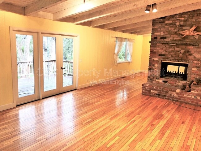 Building Photo - 3750 Whitman Cir