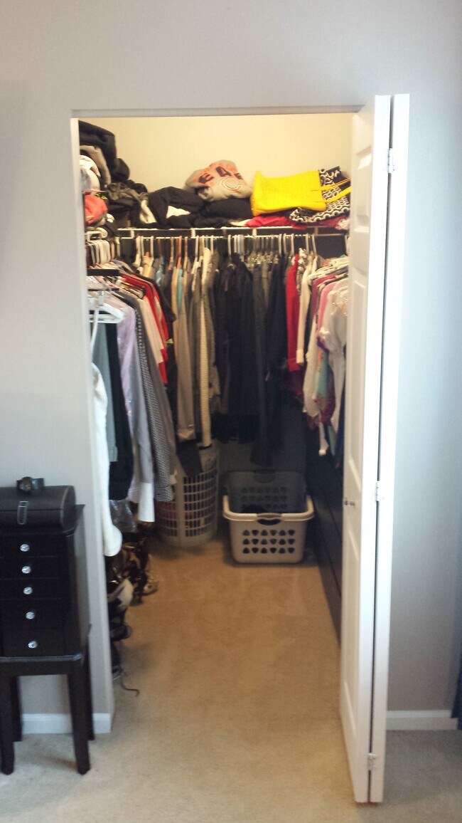 Master Walk In - 778 N Gary Ave