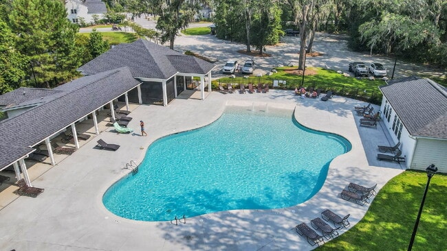 Building Photo - Beautiful home located in The Commons subdivision