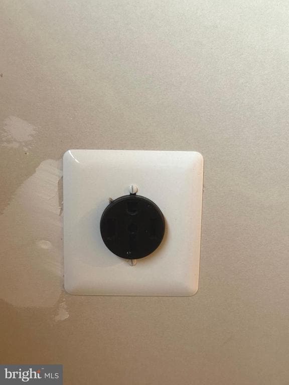 Building Photo - 117 Dunster St