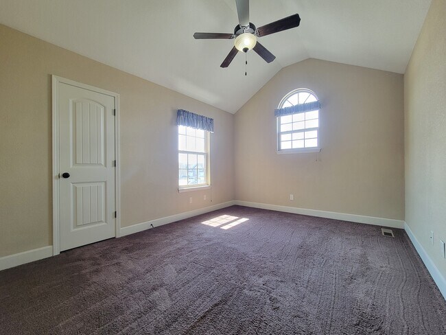 Building Photo - 12315 Fox Creek Dr