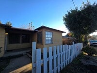 Building Photo - Bright & Remodeled Single-Family Home with Detached Garage