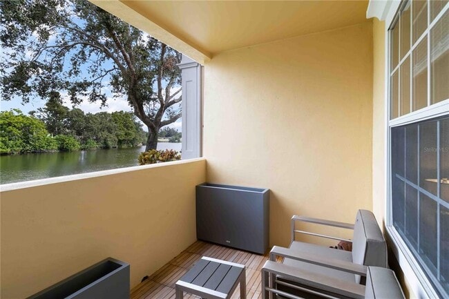 Building Photo - 1050 Villagio Cir