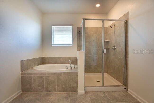 Building Photo - 307 Nine Iron Dr