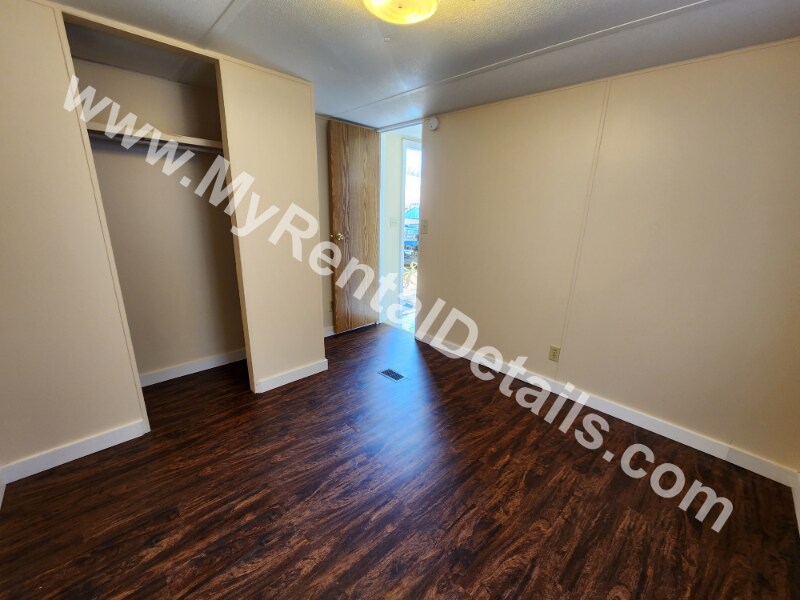 Building Photo - 49 Brookdale Rd