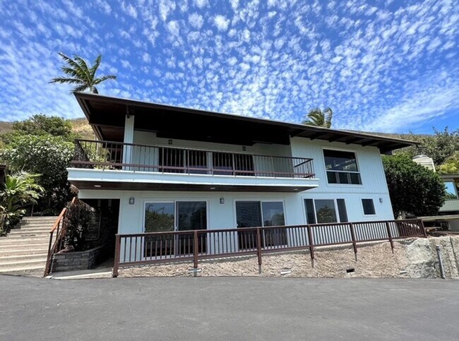 Building Photo - Ocean & Mokolua Views! Single Family Home ...