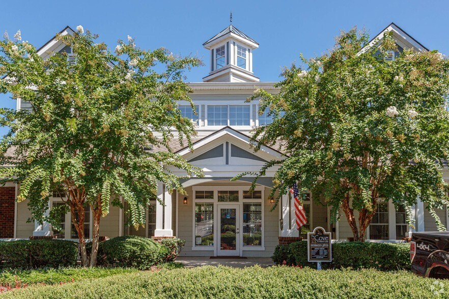 The Cove at Priest Lake 3960 Bell Rd Hermitage TN 37076 Apartment