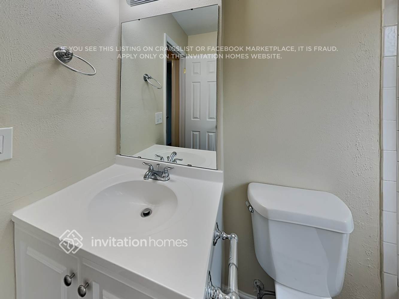 Building Photo - 8770 Lamar Dr