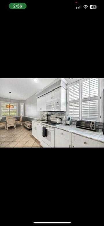 Building Photo - 20860 Rivers Ford
