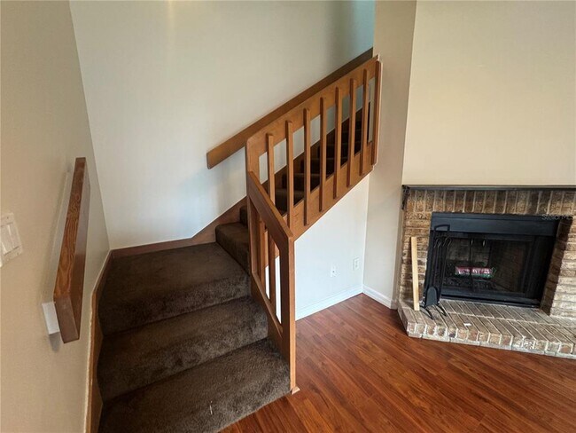 Building Photo - 964 Helmsley Ct