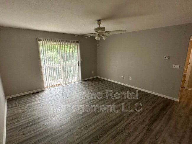 Building Photo - 8201 Woodson Dr