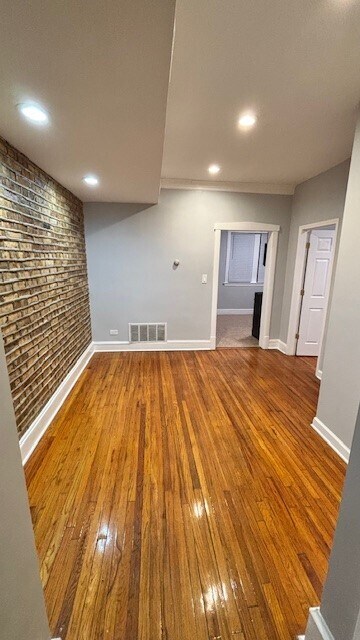 Building Photo - 2514 N Harding Ave