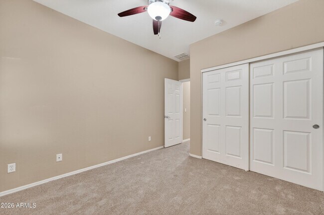 Building Photo - 921 W Dana Dr
