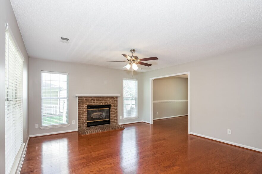 Building Photo - 10327 Conistan Pl