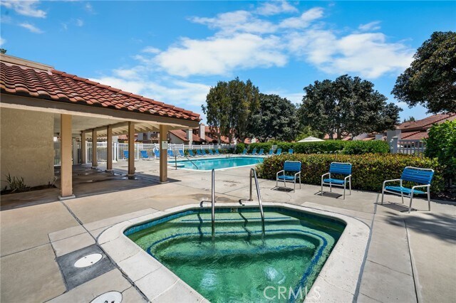 Building Photo - 1315 Albariza Pl