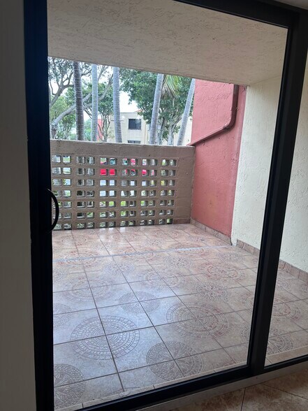 Building Photo - 10257 NW 9th Street Cir