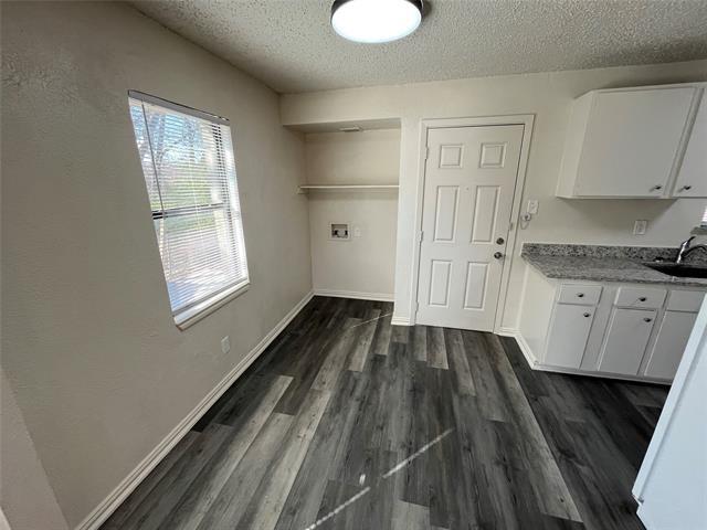 Building Photo - 1321 Woodcrest Dr