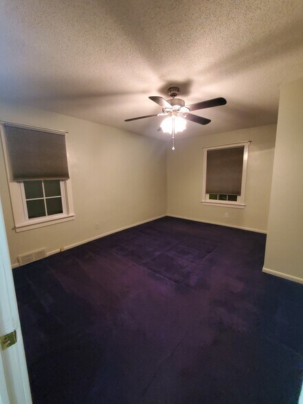 Rear bedroom - 356 2nd St