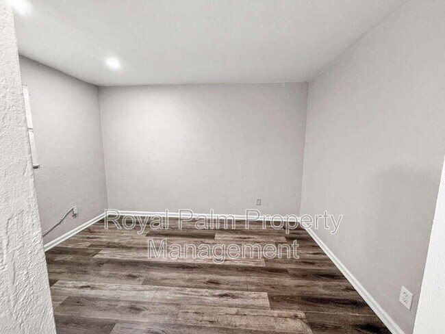 Building Photo - 3744 Estelle Ave