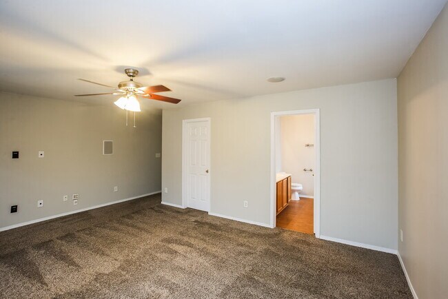 Building Photo - 1553 Cold Creek Pl