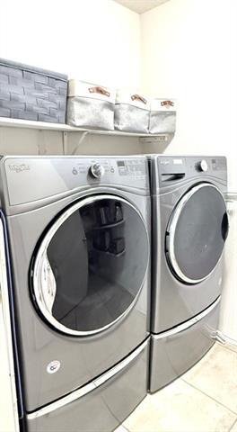 Building Photo - 1027 Mazourka Dr