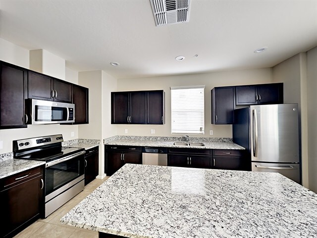 Building Photo - 20735 W Point Ridge Rd