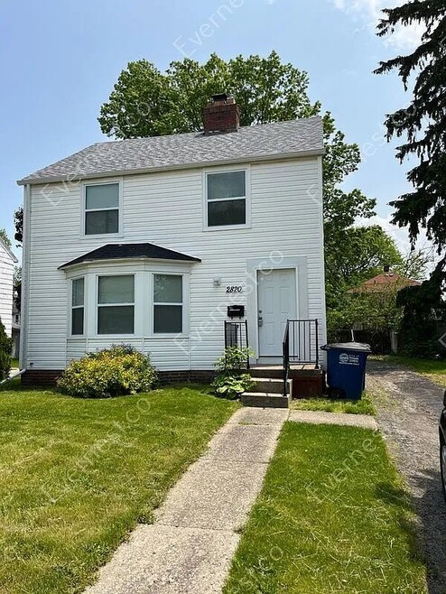 Building Photo - 2820 Winsted Dr