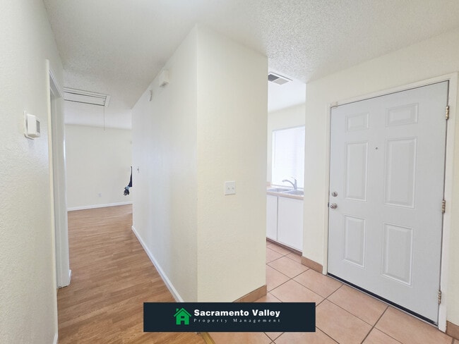 Building Photo - 8337 Sutter Buttes Way