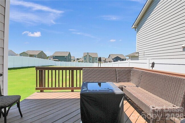 Building Photo - 4925 Grace View Dr