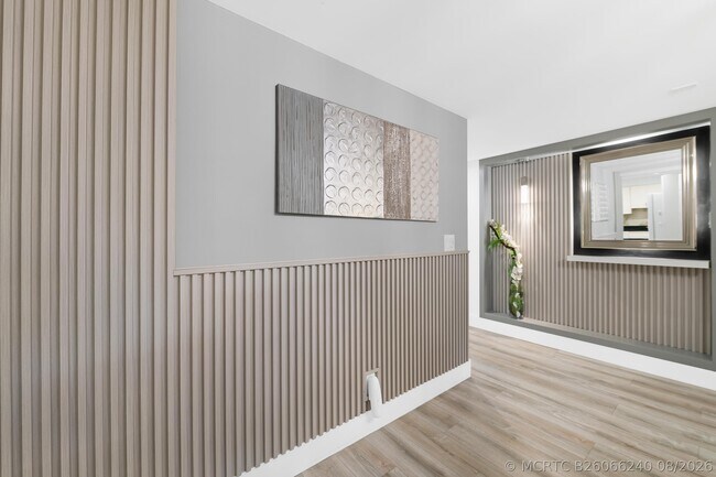 Building Photo - 491 Racquet Club Rd