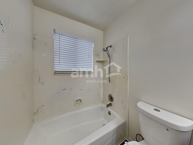 Building Photo - 4419 S 2750 W