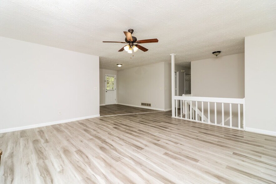 Building Photo - 2739 Old Mill Pl