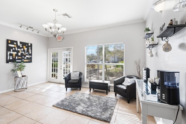 Building Photo - Rivercrest Racquet