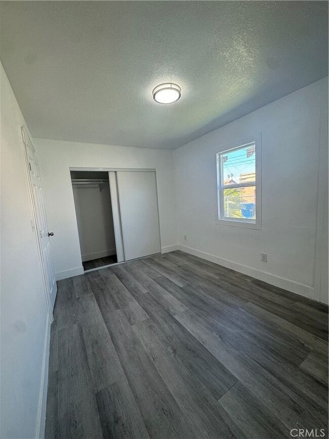 Building Photo - 1509 W 52nd St