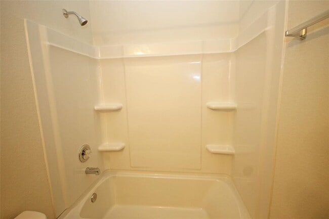 Building Photo - 4415 Iron Horse Dr
