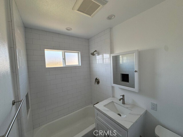 Building Photo - 435 S Hidalgo Ave